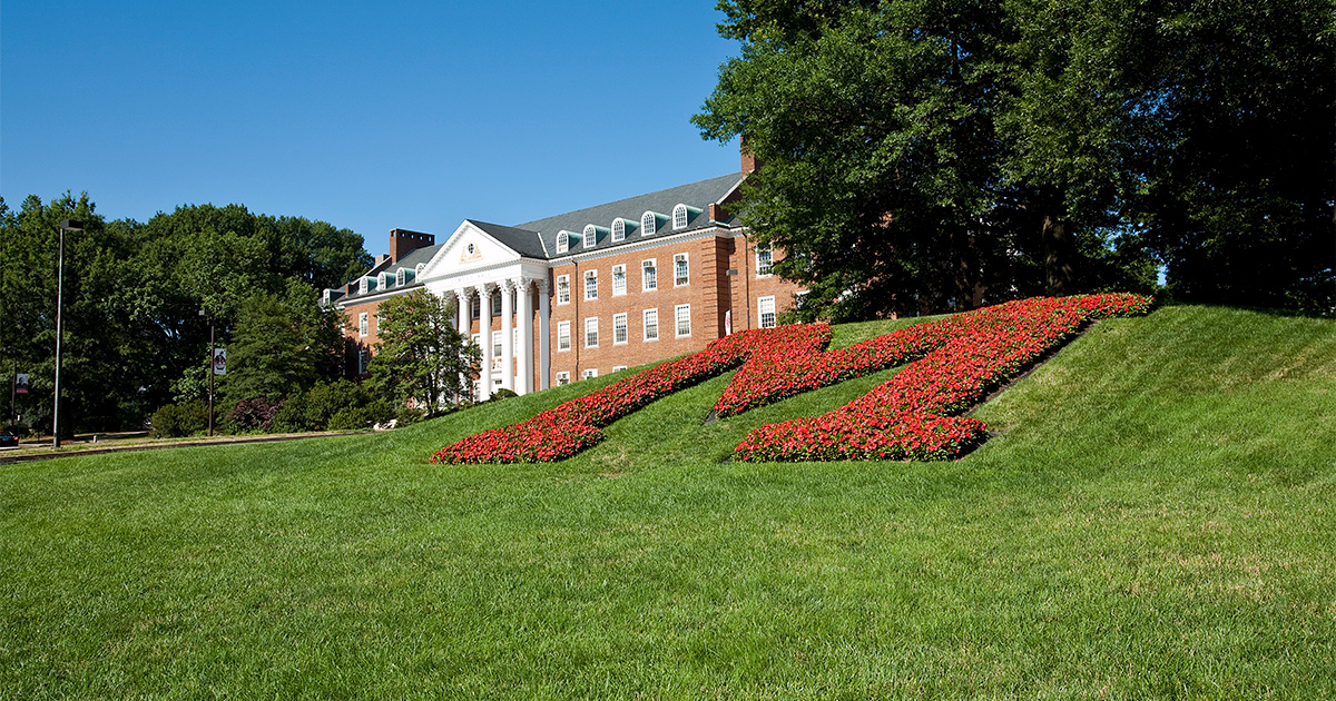 Smith, UMD Unveil 2 New Programs for Top Scholars